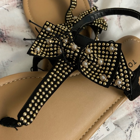 Torrid Black Studded Bow Sandals - Size 6W - Picture 2 of 3